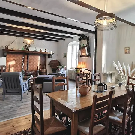 펜션 Maison De Charme A Domeyrat: Jardin, Balades, Confort Et Animations Culturelles - Fr-1-582-334 Domeyrat