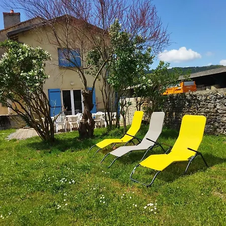 Maison De Charme A Domeyrat: Jardin, Balades, Confort Et Animations Culturelles - Fr-1-582-334 * Domeyrat