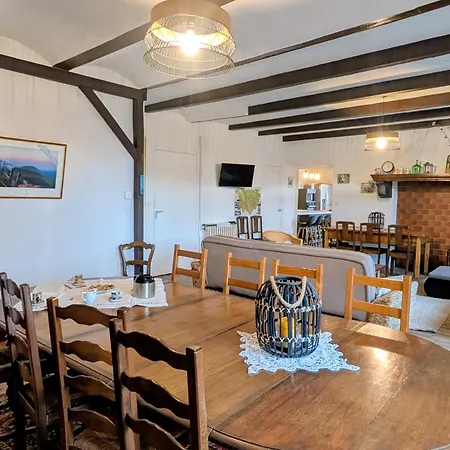 Feriehus Maison De Charme A Domeyrat: Jardin, Balades, Confort Et Animations Culturelles - Fr-1-582-334 Domeyrat