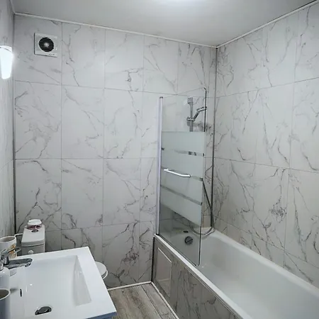 Maison De Charme A Domeyrat: Jardin, Balades, Confort Et Animations Culturelles - Fr-1-582-334 Feriehus Domeyrat