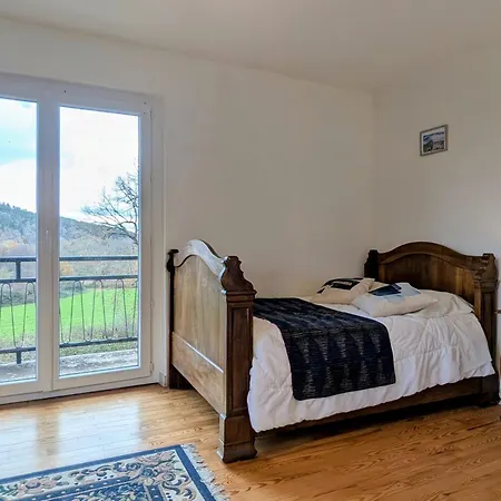 Feriehus Maison De Charme A Domeyrat: Jardin, Balades, Confort Et Animations Culturelles - Fr-1-582-334 Domeyrat